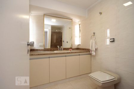 Banheiro de apartamento para alugar com 3 quartos, 110m² em Bela Vista, São Paulo