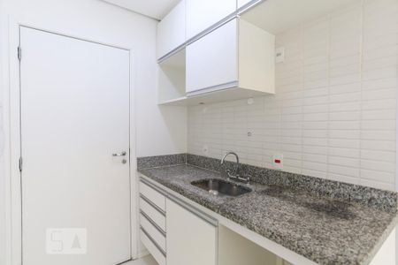 Cozinha de apartamento para alugar com 1 quarto, 28m² em Bela Vista, São Paulo
