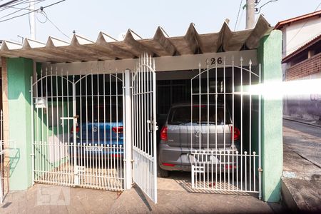 Casa à venda com 146m², 3 quartos e 2 vagasFachada