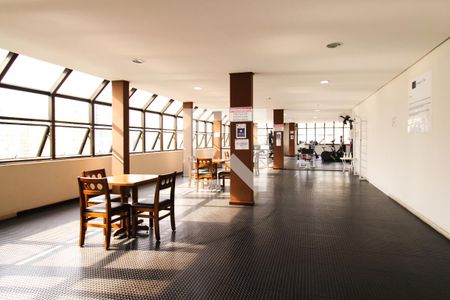 Apartamento para alugar com 41m², 1 quarto e 1 vaga Apartamento para alugar com 41m², 1 quarto e 1 vagaÁrea comum - Academia