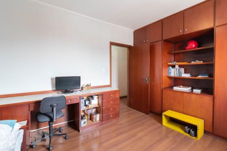 Casa à venda com 130m², 5 quartos e 4 vagas Casa à venda com 130m², 5 quartos e 4 vagasQuarto 2