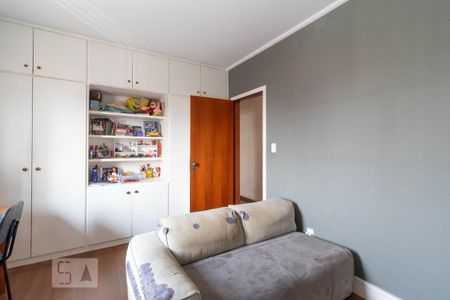 Casa à venda com 130m², 5 quartos e 4 vagas Casa à venda com 130m², 5 quartos e 4 vagasQuarto 1