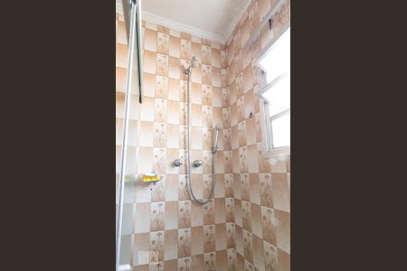 Casa à venda com 130m², 5 quartos e 4 vagas Casa à venda com 130m², 5 quartos e 4 vagasBanheiro da Suíte 1 - Ducha à gás