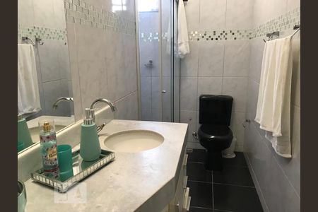 Apartamento à venda com 180m², 3 quartos e 3 vagasBanheiro