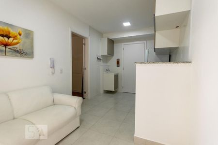 Sala e Cozinha de apartamento para alugar com 1 quarto, 31m² em Vila Palmeiras, São Paulo
