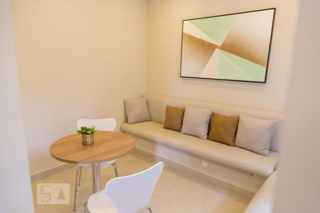 Apartamento para alugar com 41m², 2 quartos e sem vaga Apartamento para alugar com 41m², 2 quartos e sem vagaÁrea comum - Salão de festas