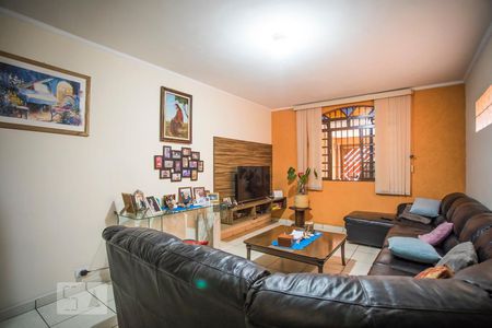 Sala de casa para alugar com 2 quartos, 170m² em Jardim Jabaquara, São Paulo