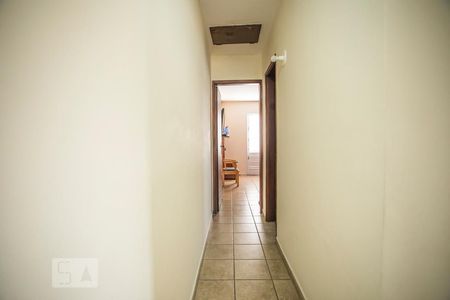 Escadas de casa para alugar com 2 quartos, 170m² em Jardim Jabaquara, São Paulo