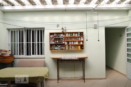 Casa à venda com 244m², 4 quartos e 4 vagasQuintal com Churrasqueira