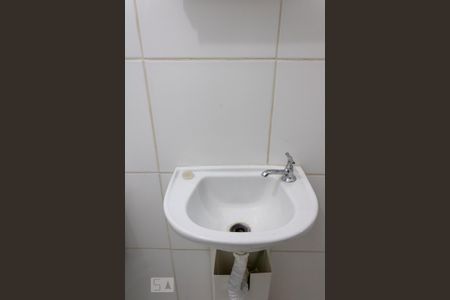 Apartamento para alugar com 43m², 2 quartos e sem vaga Apartamento para alugar com 43m², 2 quartos e sem vagaBanheiro
