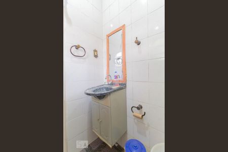 Casa à venda com 300m², 3 quartos e 1 vaga Casa à venda com 300m², 3 quartos e 1 vagaBanheiro da Suíte