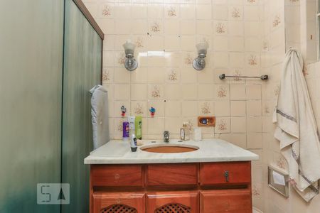 Apartamento à venda com 124m², 3 quartos e sem vagaBanheiro da suíte 