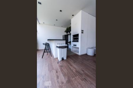 Apartamento para alugar com 60m², 2 quartos e 2 vagas Apartamento para alugar com 60m², 2 quartos e 2 vagasÁrea Comum - Churrasqueira