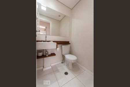 Banheiro 1 de apartamento para alugar com 2 quartos, 60m² em Pinheiros, São Paulo