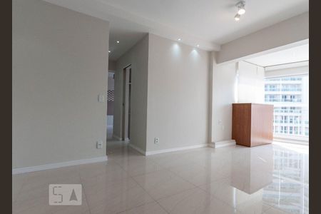Sala de apartamento para alugar com 2 quartos, 60m² em Pinheiros, São Paulo
