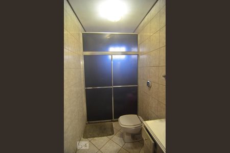 Casa à venda com 176m², 5 quartos e 6 vagasBanheiro