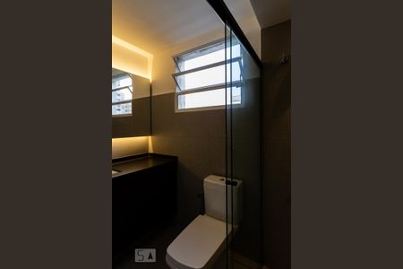 Lavabo de apartamento para alugar com 2 quartos, 90m² em Jardim América, São Paulo