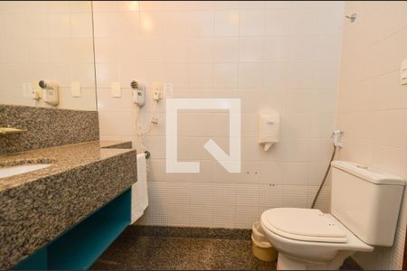 Banheiro de apartamento à venda com 1 quarto, 42m² em Centro, Belo Horizonte
