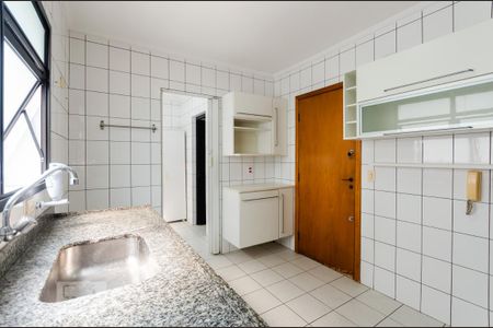 Apartamento para alugar com 130m², 2 quartos e 1 vaga Apartamento para alugar com 130m², 2 quartos e 1 vagaCozinha
