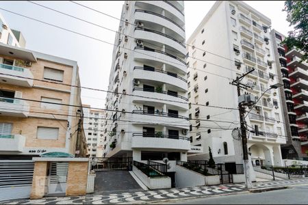 Apartamento para alugar com 130m², 2 quartos e 1 vaga Apartamento para alugar com 130m², 2 quartos e 1 vagaFachada