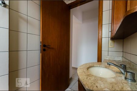 Apartamento para alugar com 130m², 2 quartos e 1 vaga Apartamento para alugar com 130m², 2 quartos e 1 vagaBanheiro