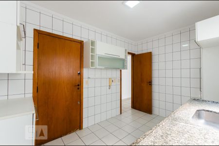 Apartamento para alugar com 130m², 2 quartos e 1 vaga Apartamento para alugar com 130m², 2 quartos e 1 vagaCozinha