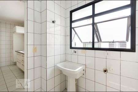 Apartamento para alugar com 130m², 2 quartos e 1 vaga Apartamento para alugar com 130m², 2 quartos e 1 vagaÁrea de serviço