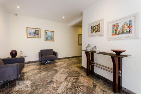 Apartamento para alugar com 130m², 2 quartos e 1 vaga Apartamento para alugar com 130m², 2 quartos e 1 vagaHall de entrada