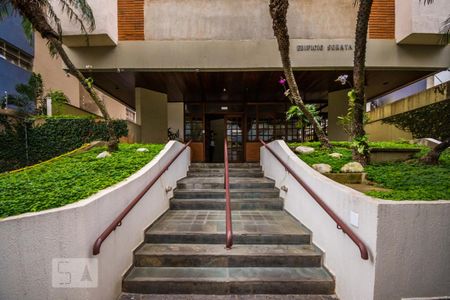 Apartamento à venda com 40m², 1 quarto e sem vaga Apartamento à venda com 40m², 1 quarto e sem vagaFachada