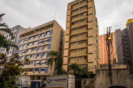 Apartamento à venda com 40m², 1 quarto e sem vaga Apartamento à venda com 40m², 1 quarto e sem vagaFachada