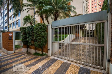 Apartamento à venda com 40m², 1 quarto e sem vaga Apartamento à venda com 40m², 1 quarto e sem vagaFachada