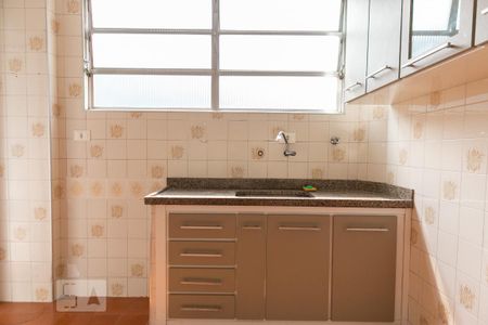 Cozinha de apartamento para alugar com 2 quartos, 94m² em Marapé, Santos