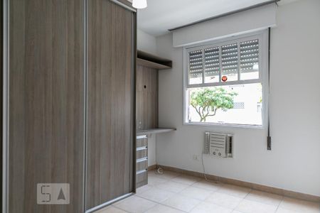 Quarto de apartamento para alugar com 2 quartos, 94m² em Marapé, Santos
