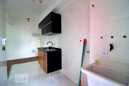 Apartamento à venda com 58m², 2 quartos e 1 vagaCozinha e Área de Serviço