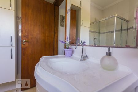 Banheiro de casa à venda com 3 quartos, 300m² em Matriz, Mauá