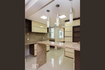 Sala de apartamento à venda com 2 quartos, 106m² em Três Figueiras, Porto Alegre