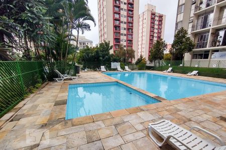 Apartamento à venda com 70m², 2 quartos e 1 vaga Apartamento à venda com 70m², 2 quartos e 1 vagaPiscina