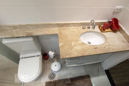 Apartamento à venda com 70m², 2 quartos e 1 vaga Apartamento à venda com 70m², 2 quartos e 1 vagaBanheiro