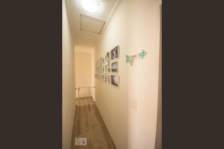 Casa de condomínio à venda com 100m², 2 quartos e 2 vagas Casa de condomínio à venda com 100m², 2 quartos e 2 vagasCorredor