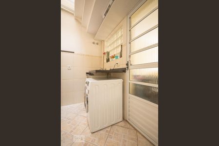 Casa de condomínio à venda com 100m², 2 quartos e 2 vagas Casa de condomínio à venda com 100m², 2 quartos e 2 vagasÁrea de Serviço