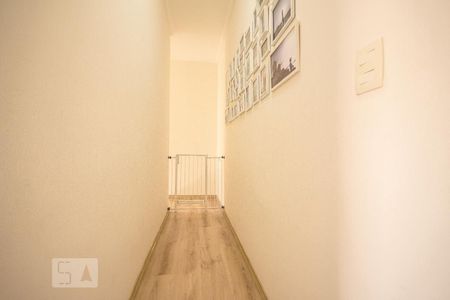 Casa de condomínio à venda com 100m², 2 quartos e 2 vagas Casa de condomínio à venda com 100m², 2 quartos e 2 vagasCorredor