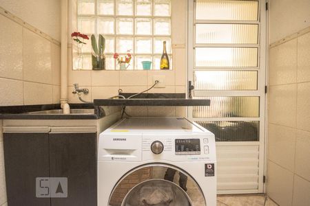 Casa de condomínio à venda com 100m², 2 quartos e 2 vagas Casa de condomínio à venda com 100m², 2 quartos e 2 vagasÁrea de Serviço