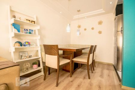 Sala de casa de condomínio à venda com 2 quartos, 100m² em Vila Mazzei, São Paulo