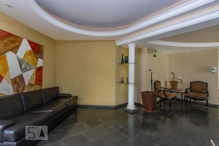 Apartamento para alugar com 70m², 2 quartos e 2 vagasHall social