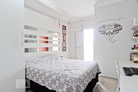 Suíte de casa para alugar com 3 quartos, 130m² em Jardim Regina, São Paulo