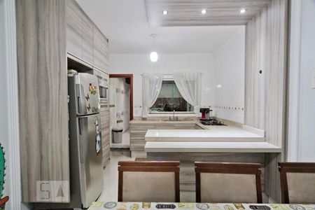 Casa para alugar com 130m², 3 quartos e 3 vagasCozinha