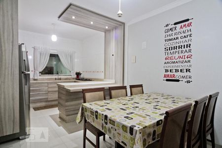 Casa para alugar com 130m², 3 quartos e 3 vagasCozinha