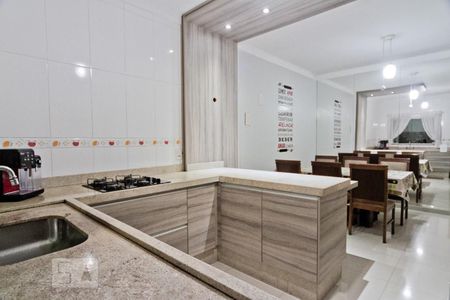 Casa para alugar com 130m², 3 quartos e 3 vagasCozinha