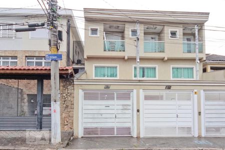 Casa para alugar com 130m², 3 quartos e 3 vagasFachada