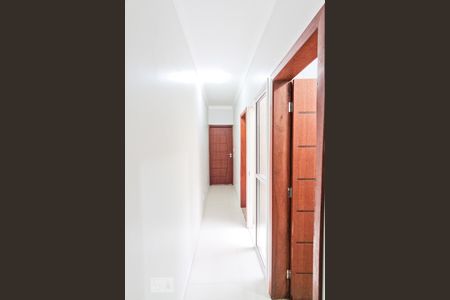 Corredor de casa para alugar com 3 quartos, 130m² em Jardim Regina, São Paulo